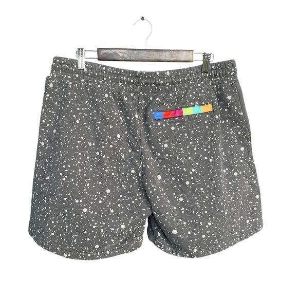 Puma White Noize Mens Activewear Shorts Extra Large XL Gray Drawstring - Picture 2 of 10